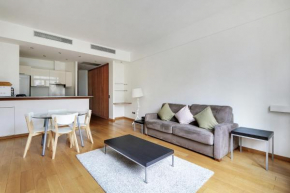 Pick A Flat's Apartment in Champs Elysées - Avenue Franklin Delano Roosevelt